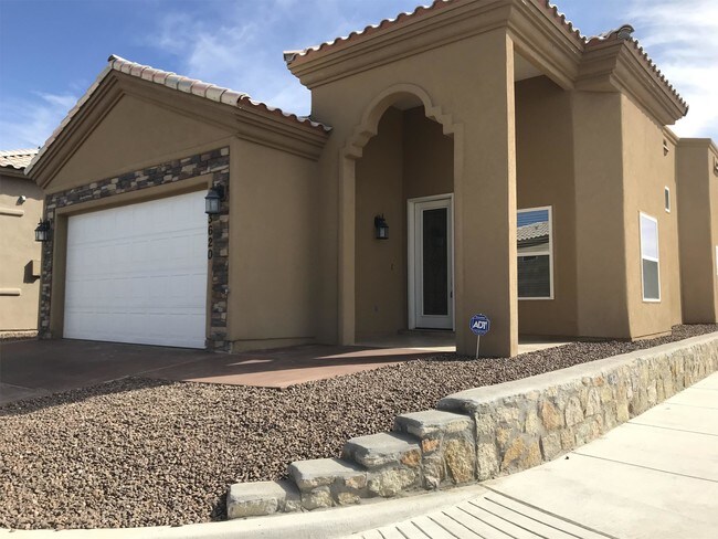 Building Photo - 3620 Almond Beach Dr