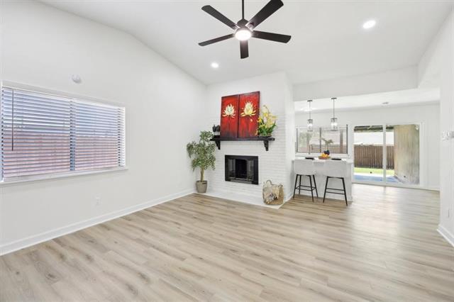 Foto del edificio - 904 Middle Cove Dr