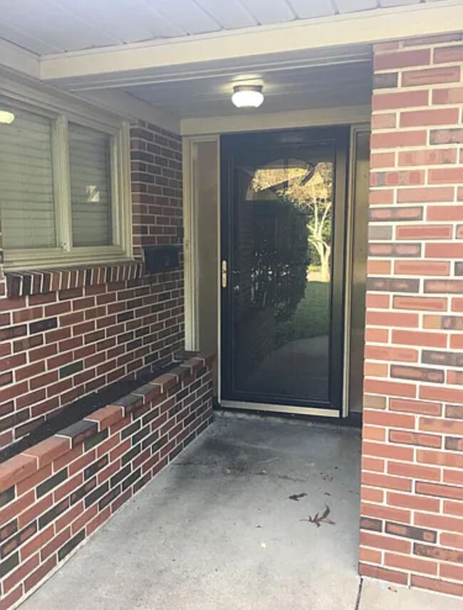 Foto del edificio - 853 Deary Ln