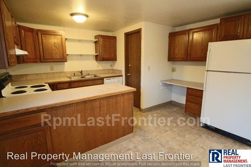 Primary Photo - 12332 End St