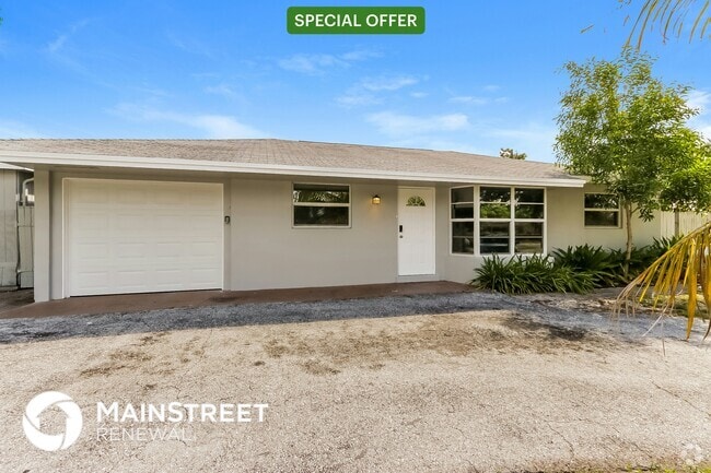 Building Photo - 207 W Whitney Dr
