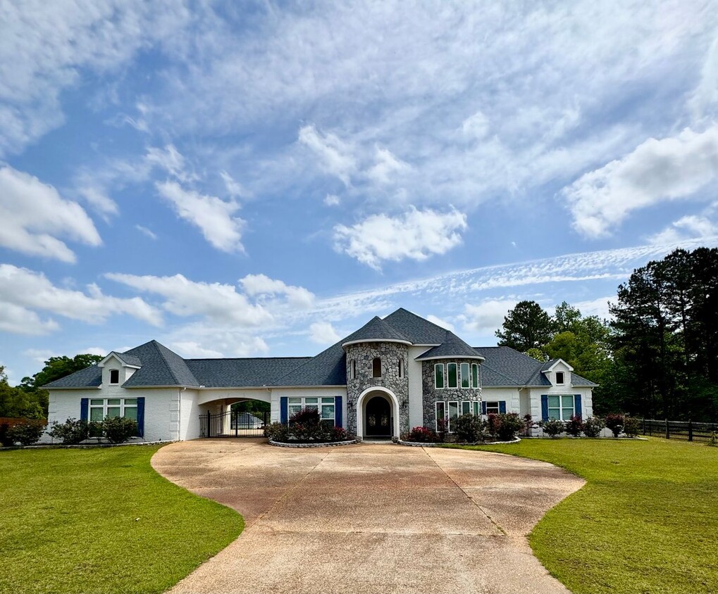 Primary Photo - 437 County Rd 561