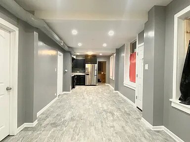 Foto del edificio - 2862 W Belden Ave