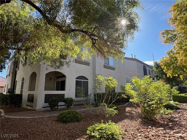 Foto del edificio - 700 Carnegie St