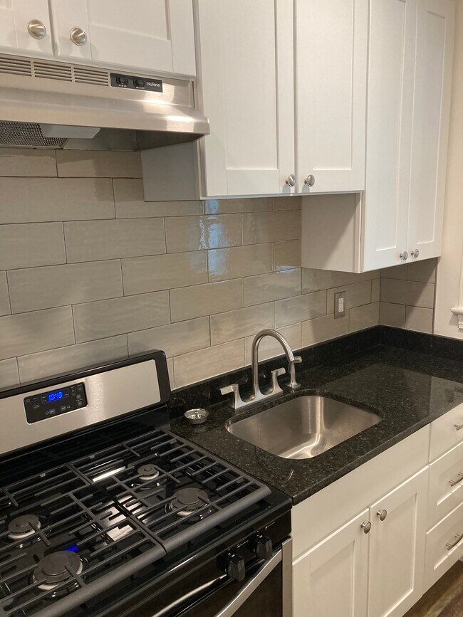 Kitchen - 3603 43rd Ave