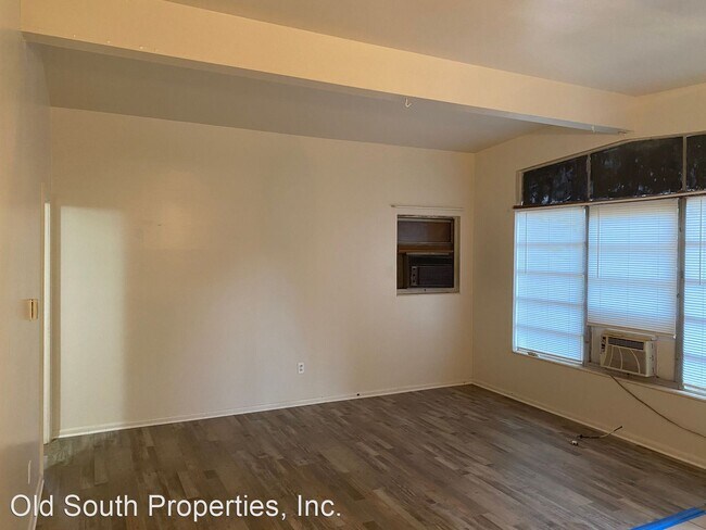 Building Photo - 3 br, 1.5 bath House - 4518 Deauville Way