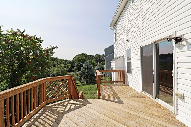Building Photo - Pet-Friendly Holly Hill Home With Fenced Yard