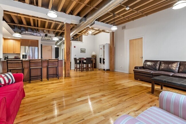 Foto del edificio - 111 Beach St