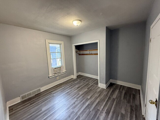 Foto del edificio - 1409 - 1409 1/2 18th Ave