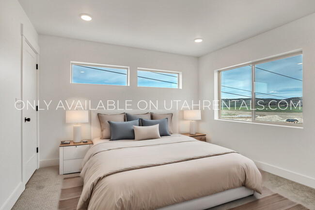 Foto del edificio - 6590 Serviceberry Dr