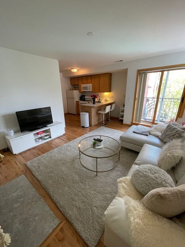 Foto del edificio - 865 W Buckingham Pl