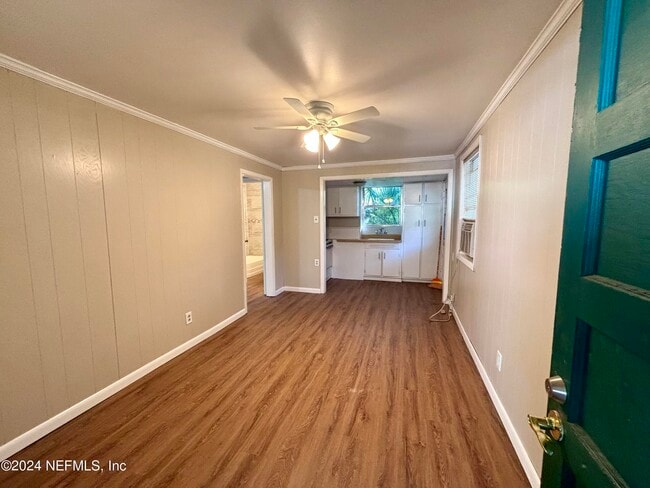 Building Photo - 1746 Ingleside Ave
