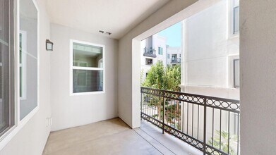 Interior Photo - The Residences at Bella Terra