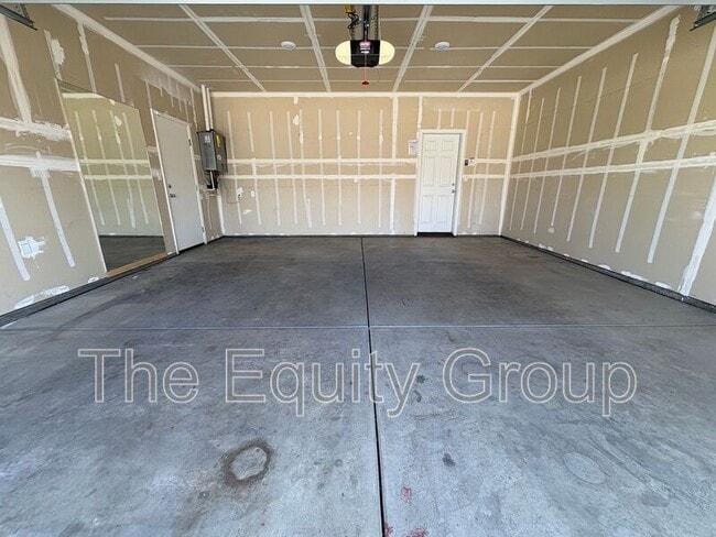 Building Photo - 2240 S Lebec St
