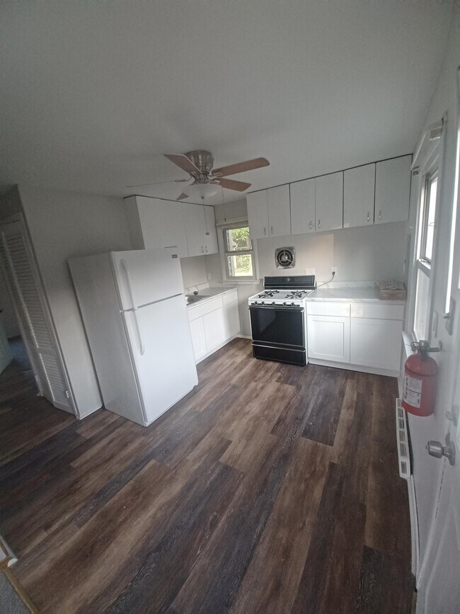 Foto del edificio - 218 Sunset Ln