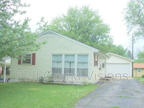 Building Photo - 31 Sickles Dr