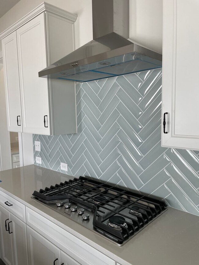 Foto del edificio - Exclusively Offered by Muse Realty Rentals...