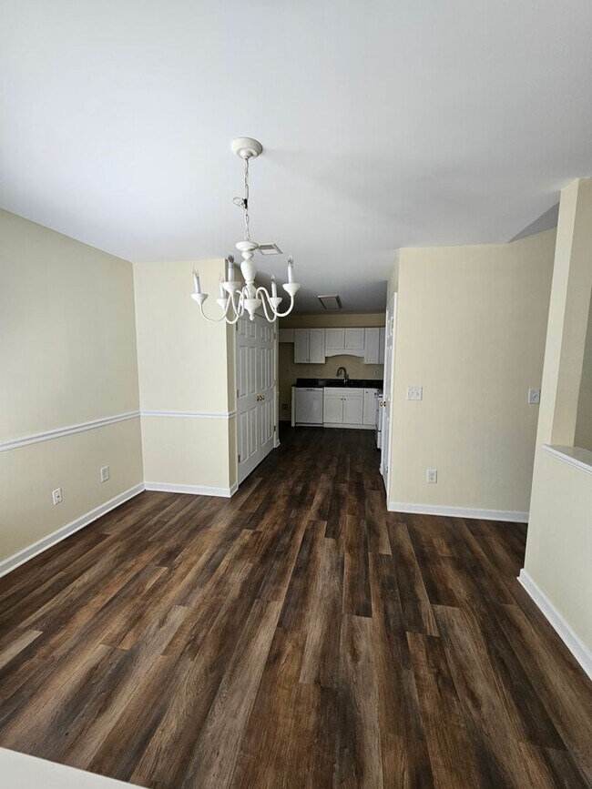 Building Photo - 3 BR townhome in Davidson County!