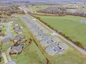 Building Photo - 104 Bentbrook Pl