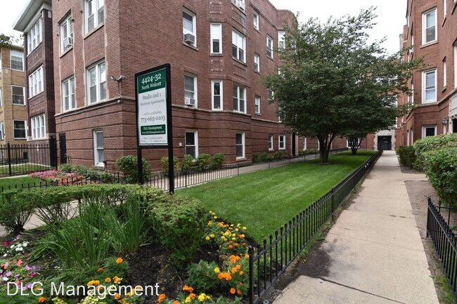 Foto del edificio - 4424-4432 N Wolcott Ave