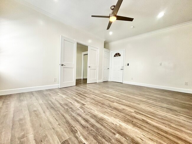 Building Photo - 1219 N Berendo St
