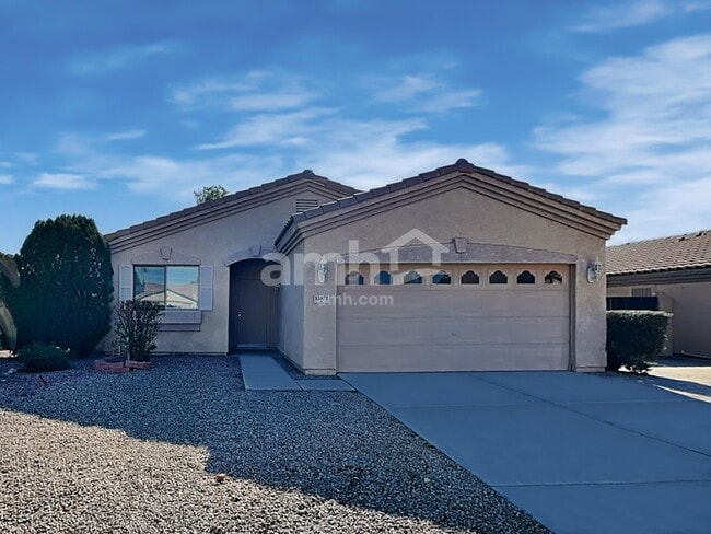 Building Photo - 13571 W Post Dr