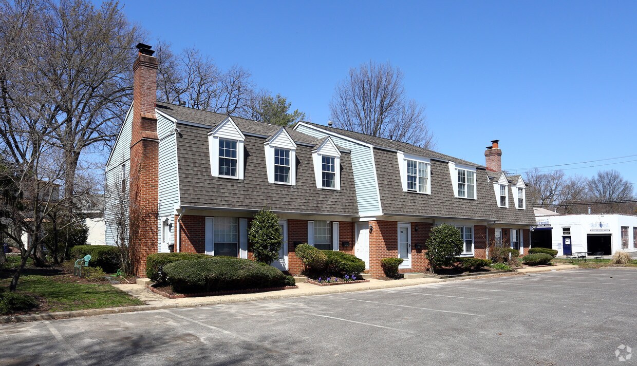 303 Dawson St, Moorestown, NJ 08057 Apartments in Moorestown, NJ