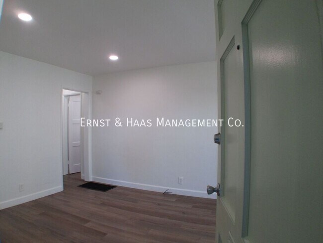 Foto del edificio - 4531 N Banner Dr