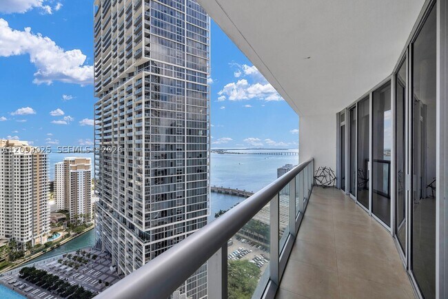 Foto del edificio - 485 Brickell Ave