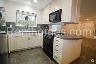 Building Photo - 13828 Otis Pl