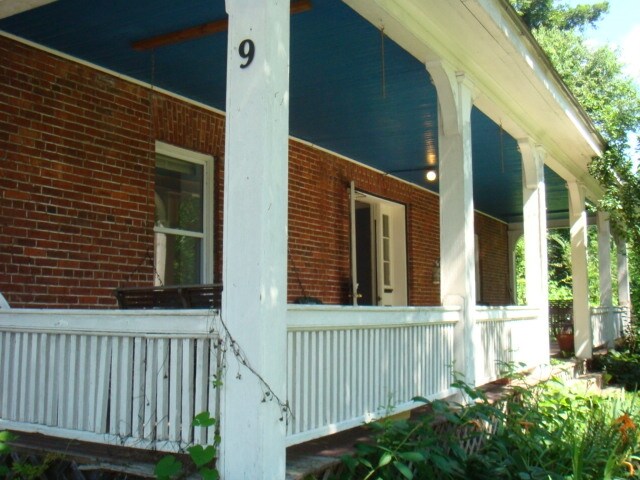 Fotografía del edificio - 9 Lakeshore Dr