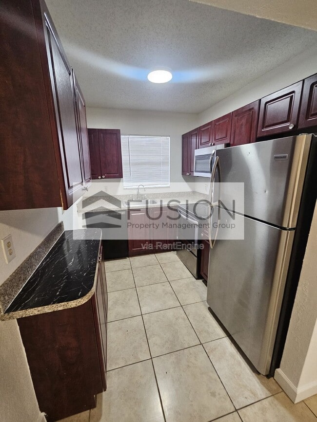 Foto del edificio - 400 NW 65th Ave