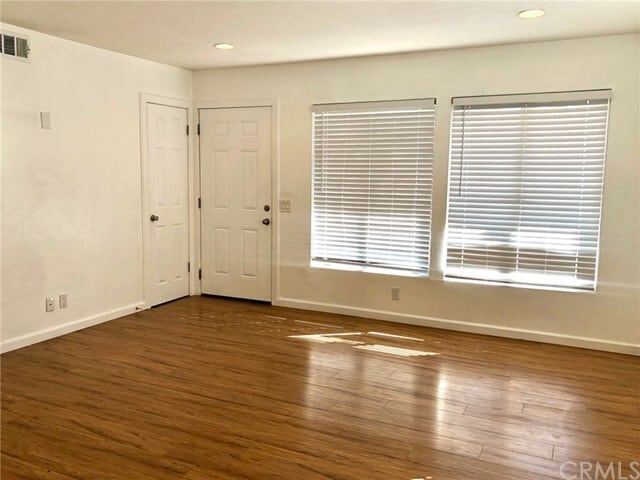 Building Photo - 171 Southampton Way