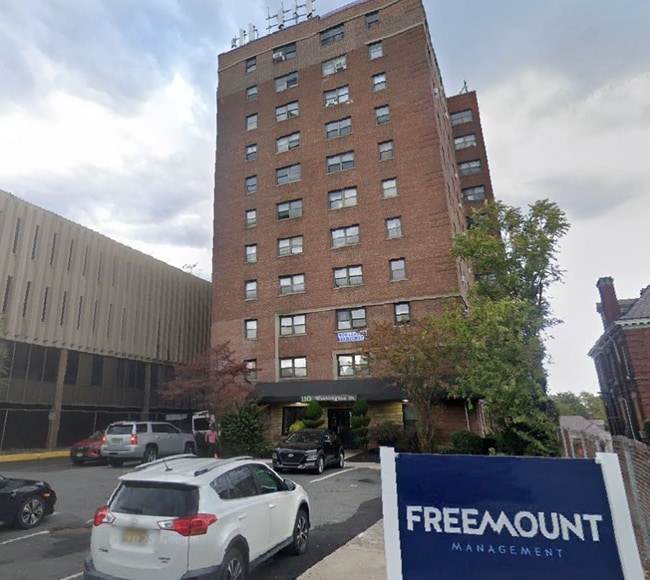 Building Photo - 110 Washington St