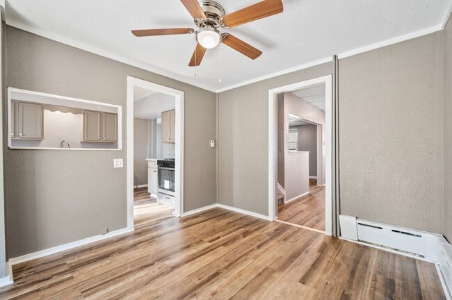 Building Photo - Updated 3 bedroom in Elliot Minutes from the West End Overlook!