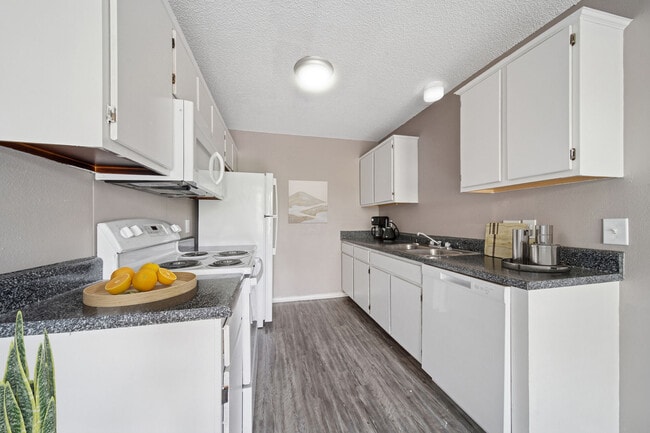 Building Photo - Coffee Creek Apartments