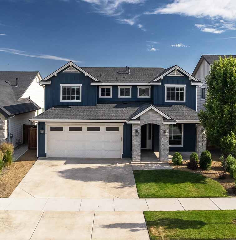 Foto principal - 5032 W Talbot St