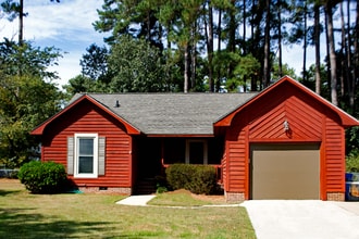 Building Photo - 300 Bonita Ct