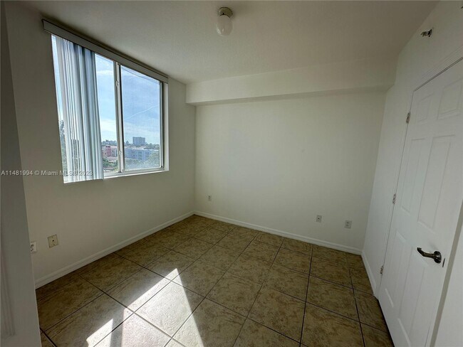 Foto del edificio - 119 SW 6th Ave