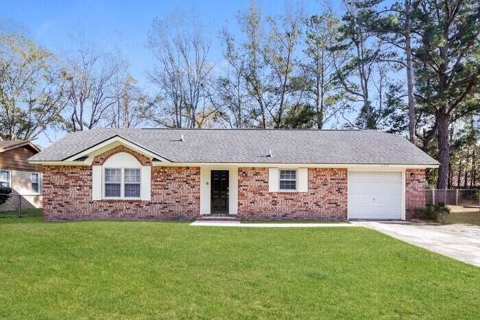 Foto principal - 404 Bluebell Ave