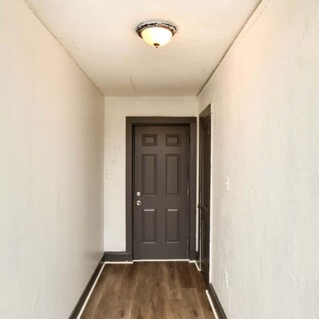 Photo - 201 McGarity St Apartment