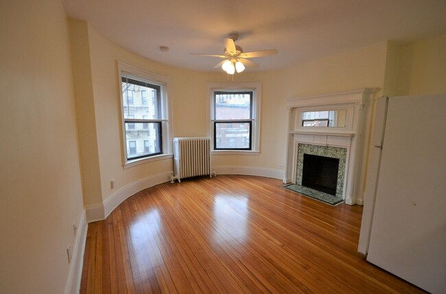 Foto del edificio - 116 Hemenway St