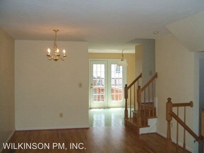 Building Photo - 3009 Kings Village Rd