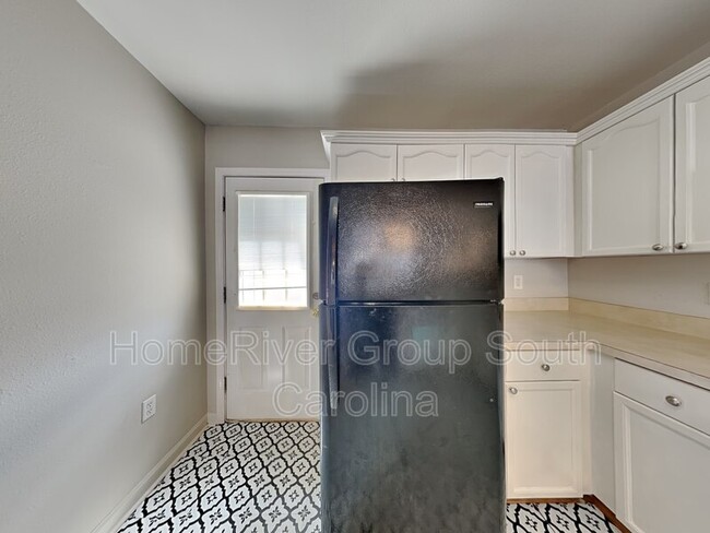 Building Photo - 2153 Pavilion Ct
