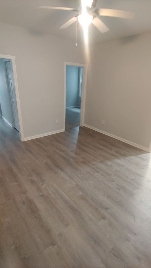 Building Photo - *Updated & Spacious 2BD/1BA First Floor apartment for rent in Mt. Washington*