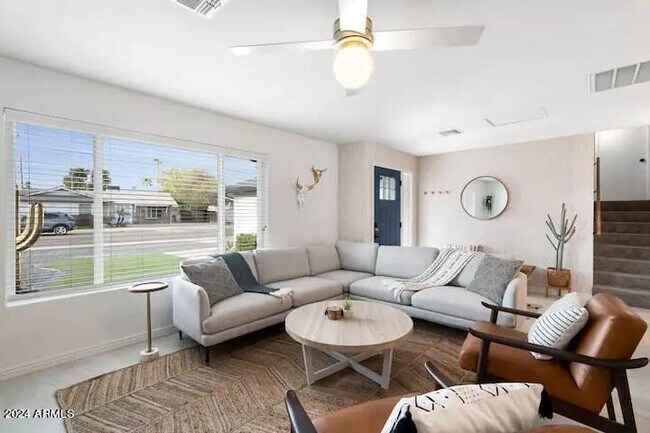 Foto del edificio - 8631 E Valley View Rd