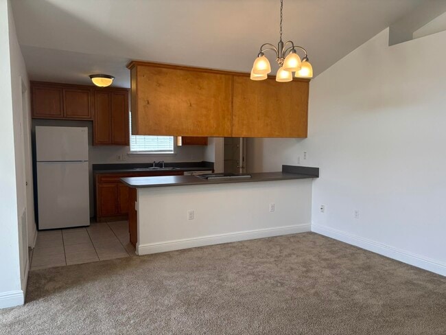 Building Photo - 3326 Golden Rain Dr