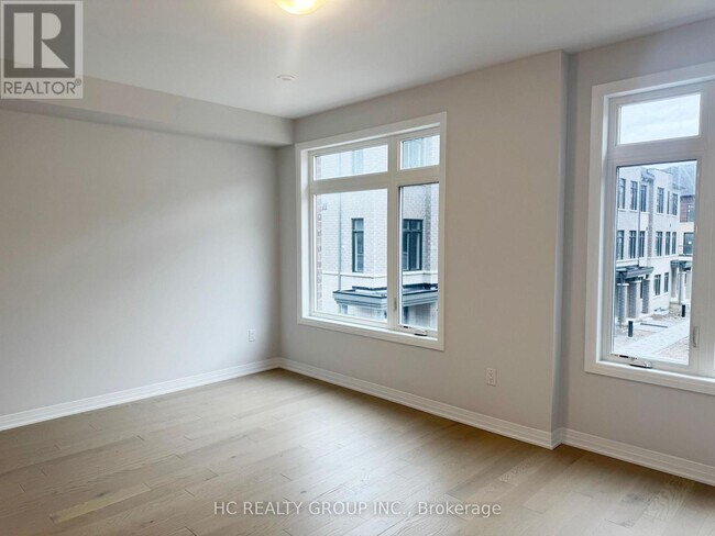 Building Photo - 13 Frisinger Ln