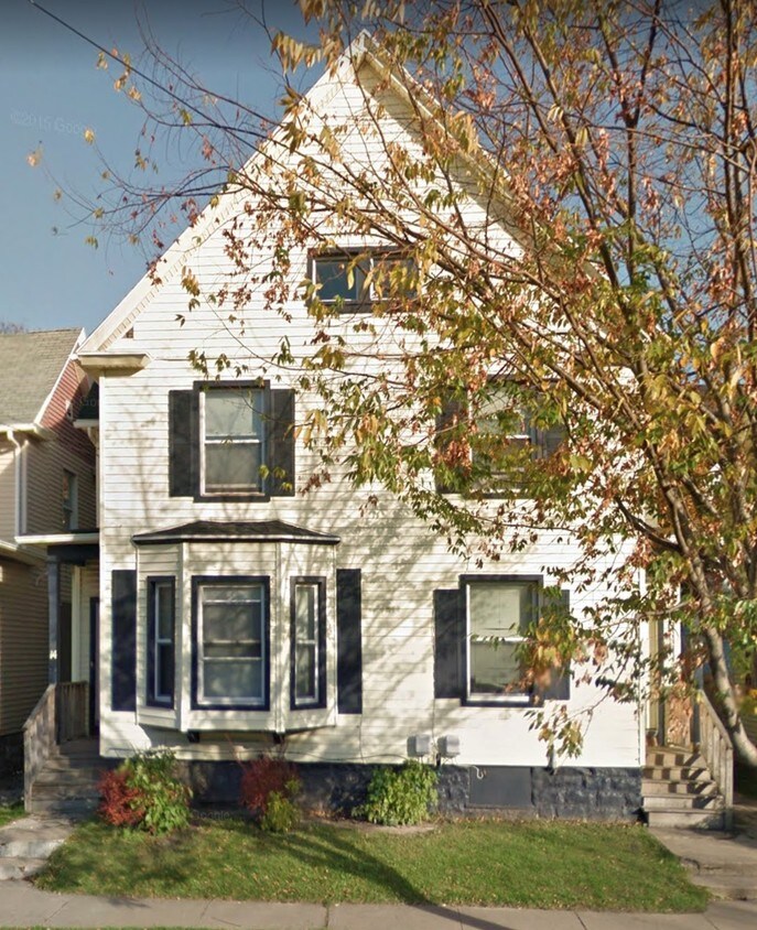 Primary Photo - 12 Warner St