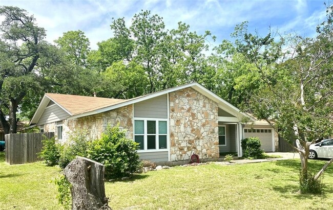 Building Photo - 10801 Hard Rock Rd